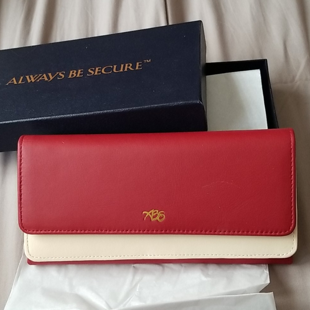 Wallet - Picture 2 of 6